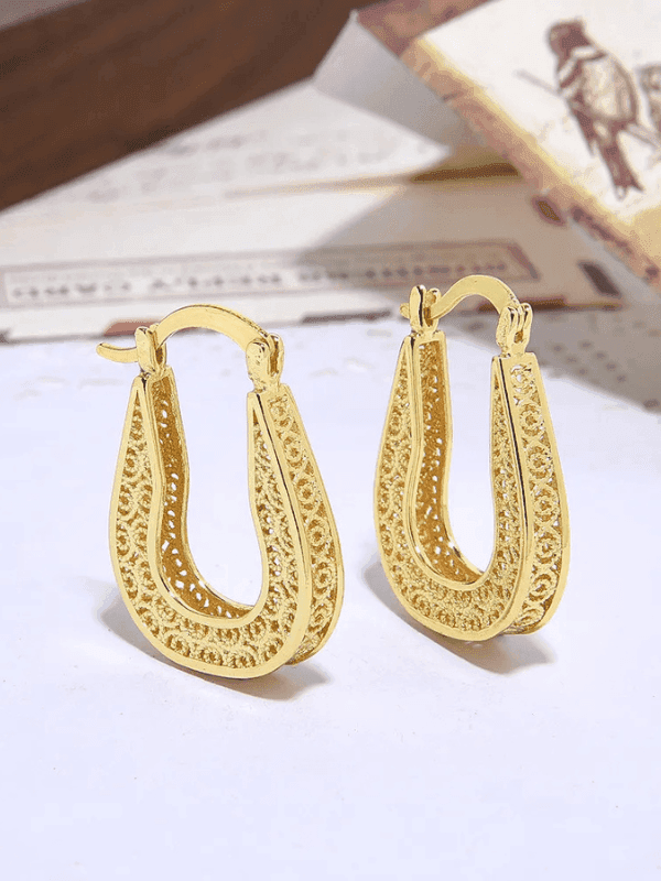 Hollow-Out Long Hoop Earrings - Fluid